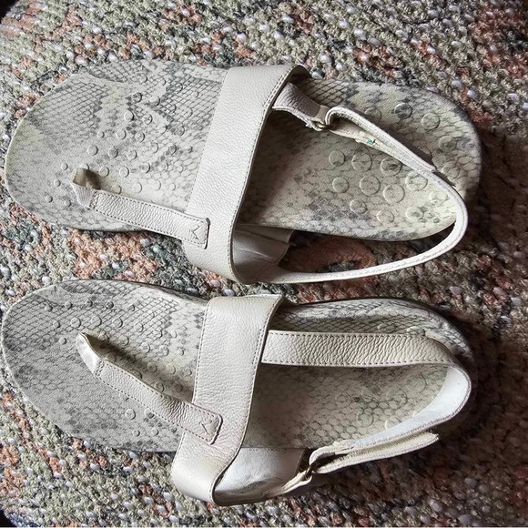 Vionic Women's Rest Tala T-Strap Sandal 10 - Picture 7 of 10